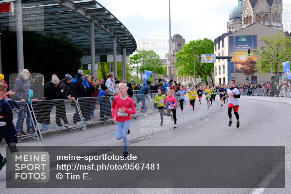 25.04.2026 - Das Zehntel Tim E. http://msf.ph/oto/9567481 25.04.2026 08:49:26 Ziel 1151, 1153, 1219, 1277, 1408, 1856, 2172, 2176, 2788, 2811, 2910, 3169, 3176, 4007, 4010, 4050 meine-sportfotos.de