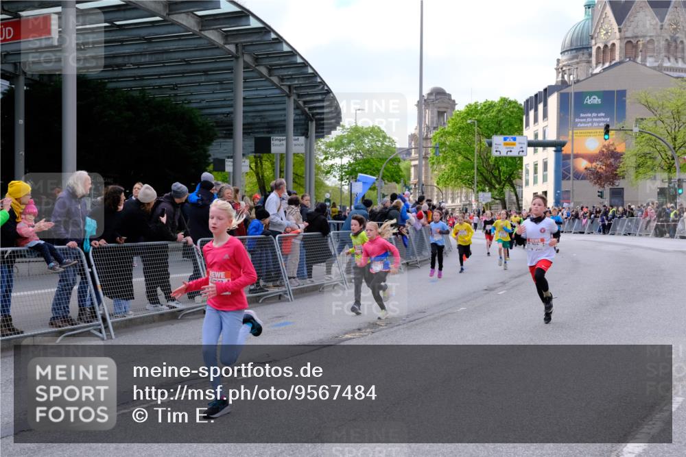 25.04.2026 - Das Zehntel Tim E. http://msf.ph/oto/9567484 25.04.2026 08:49:26 Ziel 1151, 1153, 1219, 1277, 1408, 1856, 2172, 2176, 2788, 2811, 2910, 3169, 3176, 4007, 4010, 4050 meine-sportfotos.de