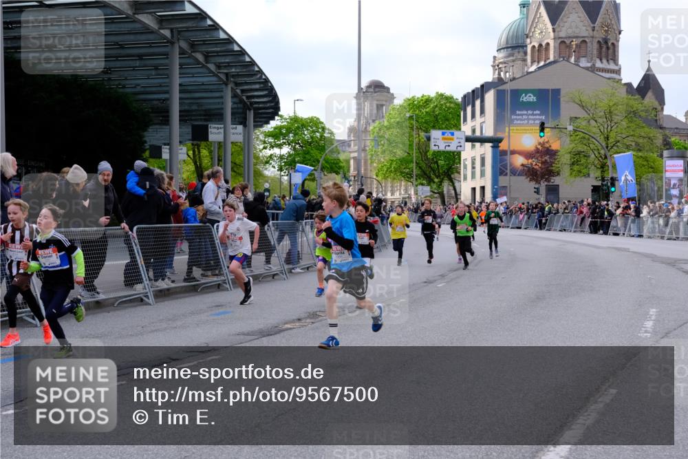 25.04.2026 - Das Zehntel Tim E. http://msf.ph/oto/9567500 25.04.2026 08:49:31 Ziel 1151, 1153, 1219, 1277, 1287, 1294, 1296, 1465, 1470, 1795, 1856, 2062, 2168, 2172, 2175, 2176, 2782, 2788, 2811, 2910, 3169, 3185, 4007, 4050, 4055 meine-sportfotos.de
