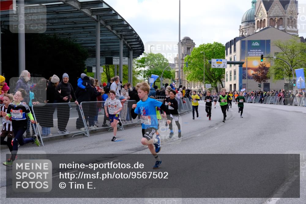 25.04.2026 - Das Zehntel Tim E. http://msf.ph/oto/9567502 25.04.2026 08:49:31 Ziel 1151, 1153, 1219, 1277, 1287, 1294, 1296, 1465, 1470, 1795, 1856, 2062, 2168, 2172, 2175, 2176, 2782, 2788, 2811, 2910, 3169, 3185, 4007, 4050, 4055 meine-sportfotos.de