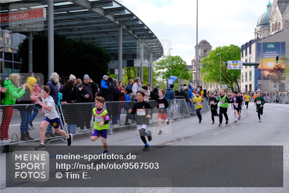 25.04.2026 - Das Zehntel Tim E. http://msf.ph/oto/9567503 25.04.2026 08:49:32 Ziel 1151, 1153, 1219, 1277, 1287, 1294, 1296, 1465, 1470, 1795, 1856, 2062, 2168, 2175, 2782, 2788, 2811, 2910, 3185, 4050, 4055 meine-sportfotos.de