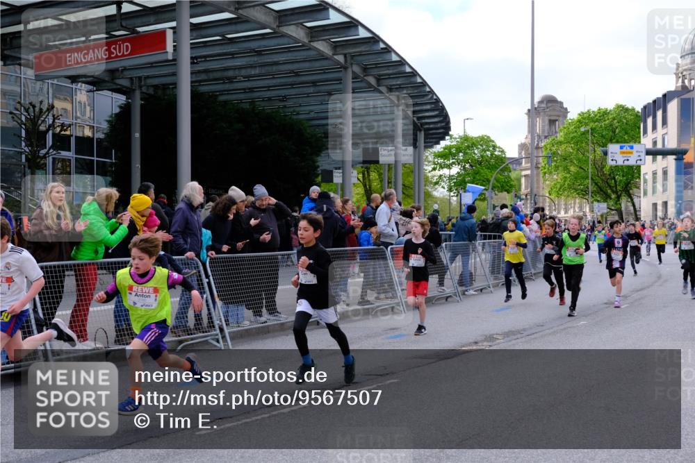 25.04.2026 - Das Zehntel Tim E. http://msf.ph/oto/9567507 25.04.2026 08:49:32 Ziel 1151, 1153, 1219, 1277, 1287, 1294, 1296, 1465, 1470, 1795, 1856, 2062, 2168, 2175, 2782, 2788, 2811, 2910, 3185, 4050, 4055 meine-sportfotos.de
