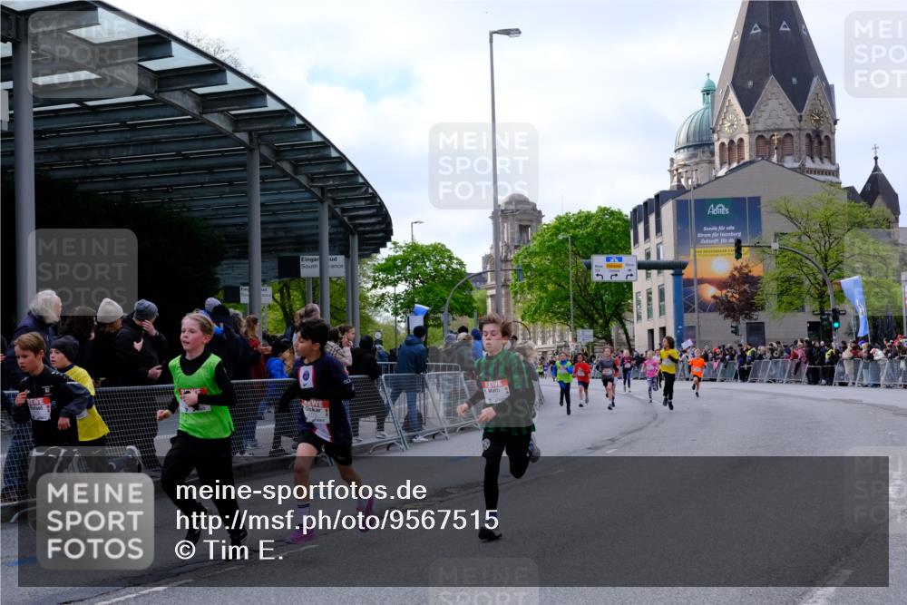 25.04.2026 - Das Zehntel Tim E. http://msf.ph/oto/9567515 25.04.2026 08:49:34 Ziel 1151, 1153, 1219, 1277, 1287, 1294, 1296, 1465, 1470, 1795, 2062, 2168, 2175, 2782, 2788, 2811, 2910, 3185, 4039, 4055 meine-sportfotos.de