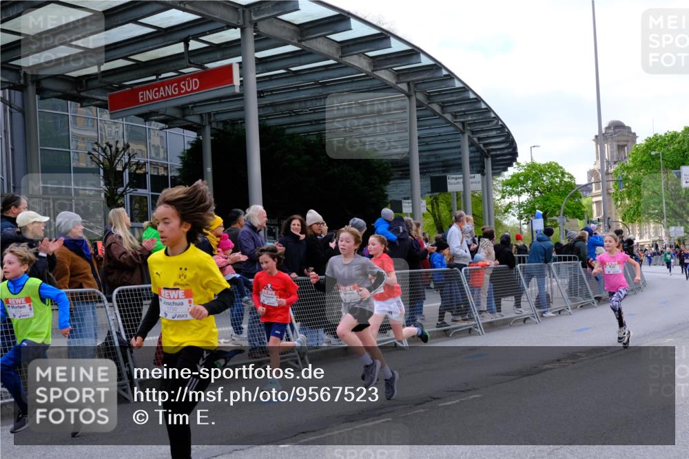 25.04.2026 - Das Zehntel Tim E. http://msf.ph/oto/9567523 25.04.2026 08:49:40 Ziel 1296, 1465, 1470, 1791, 1792, 1795, 2062, 2168, 2175, 2647, 2676, 2782, 3185, 3204, 3569, 3597, 4013, 4039, 4059 meine-sportfotos.de