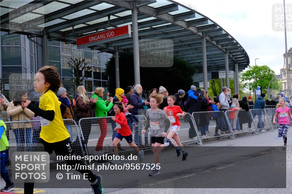 25.04.2026 - Das Zehntel Tim E. http://msf.ph/oto/9567525 25.04.2026 08:49:40 Ziel 1296, 1465, 1470, 1791, 1792, 1795, 2062, 2168, 2175, 2647, 2676, 2782, 3185, 3204, 3569, 3597, 4013, 4039, 4059 meine-sportfotos.de