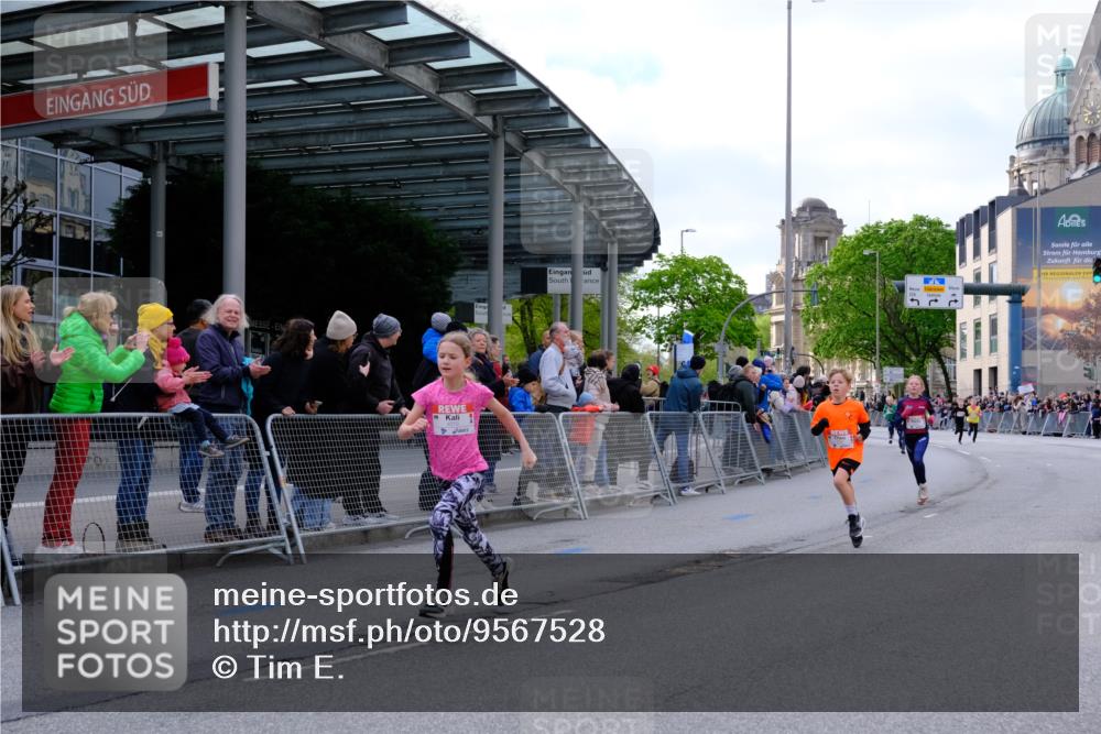 25.04.2026 - Das Zehntel Tim E. http://msf.ph/oto/9567528 25.04.2026 08:49:41 Ziel 1470, 1791, 1792, 1795, 2062, 2168, 2175, 2647, 2676, 2782, 3204, 3569, 3597, 4013, 4039, 4059 meine-sportfotos.de