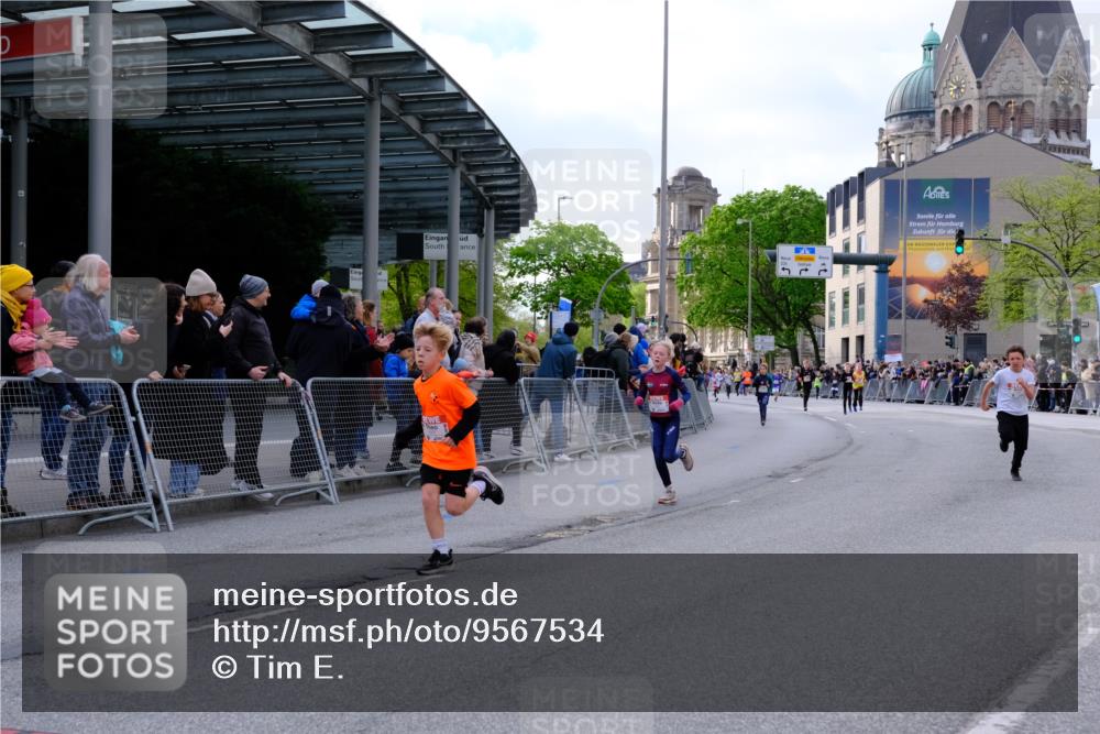 25.04.2026 - Das Zehntel Tim E. http://msf.ph/oto/9567534 25.04.2026 08:49:43 Ziel 1791, 1792, 2647, 2676, 3204, 3569, 3597, 4013, 4039, 4059 meine-sportfotos.de