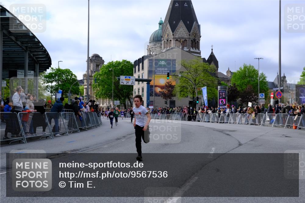 25.04.2026 - Das Zehntel Tim E. http://msf.ph/oto/9567536 25.04.2026 08:49:44 Ziel 1791, 1792, 2647, 2676, 3204, 3569, 3597, 4013, 4039, 4059 meine-sportfotos.de