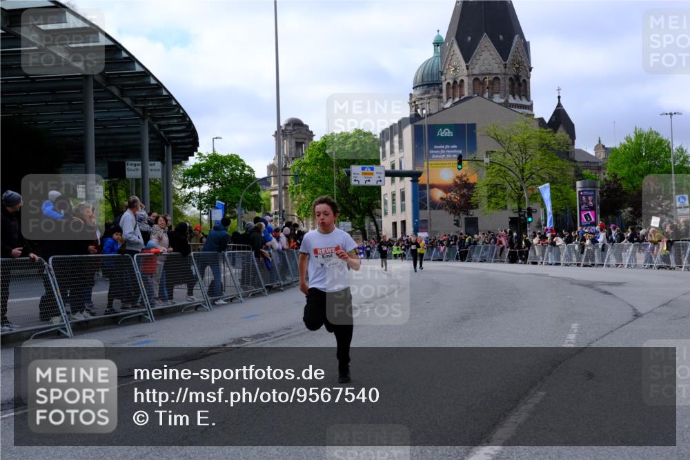 25.04.2026 - Das Zehntel Tim E. http://msf.ph/oto/9567540 25.04.2026 08:49:44 Ziel 1791, 1792, 2647, 2676, 3204, 3569, 3597, 4013, 4039, 4059 meine-sportfotos.de