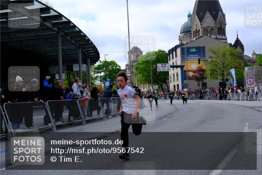 25.04.2026 - Das Zehntel Tim E. http://msf.ph/oto/9567542 25.04.2026 08:49:45 Ziel 1295, 1791, 1792, 2647, 2676, 3204, 3569, 3597, 3835, 4013, 4039, 4059 meine-sportfotos.de