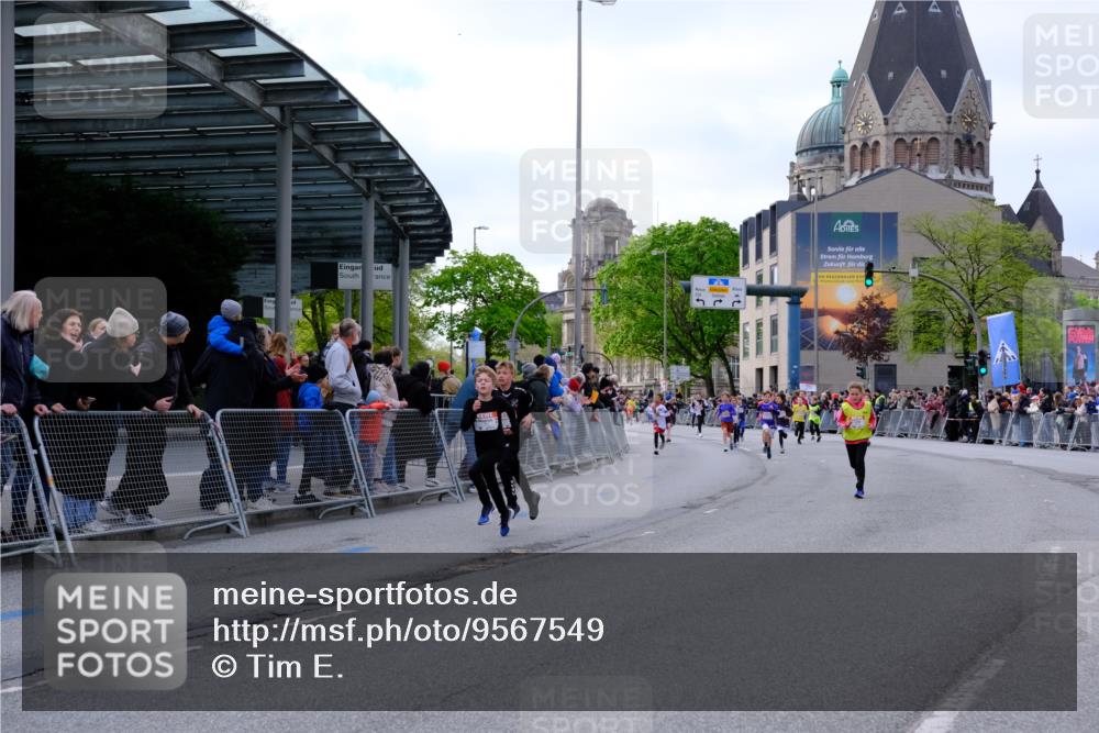 25.04.2026 - Das Zehntel Tim E. http://msf.ph/oto/9567549 25.04.2026 08:49:51 Ziel 1295, 1581, 3216, 3569, 3597, 3621, 3835, 4059 meine-sportfotos.de