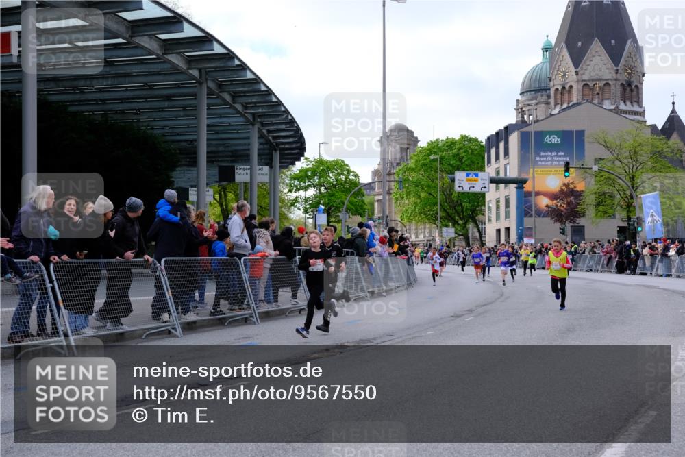 25.04.2026 - Das Zehntel Tim E. http://msf.ph/oto/9567550 25.04.2026 08:49:51 Ziel 1295, 1581, 3216, 3569, 3597, 3621, 3835, 4059 meine-sportfotos.de