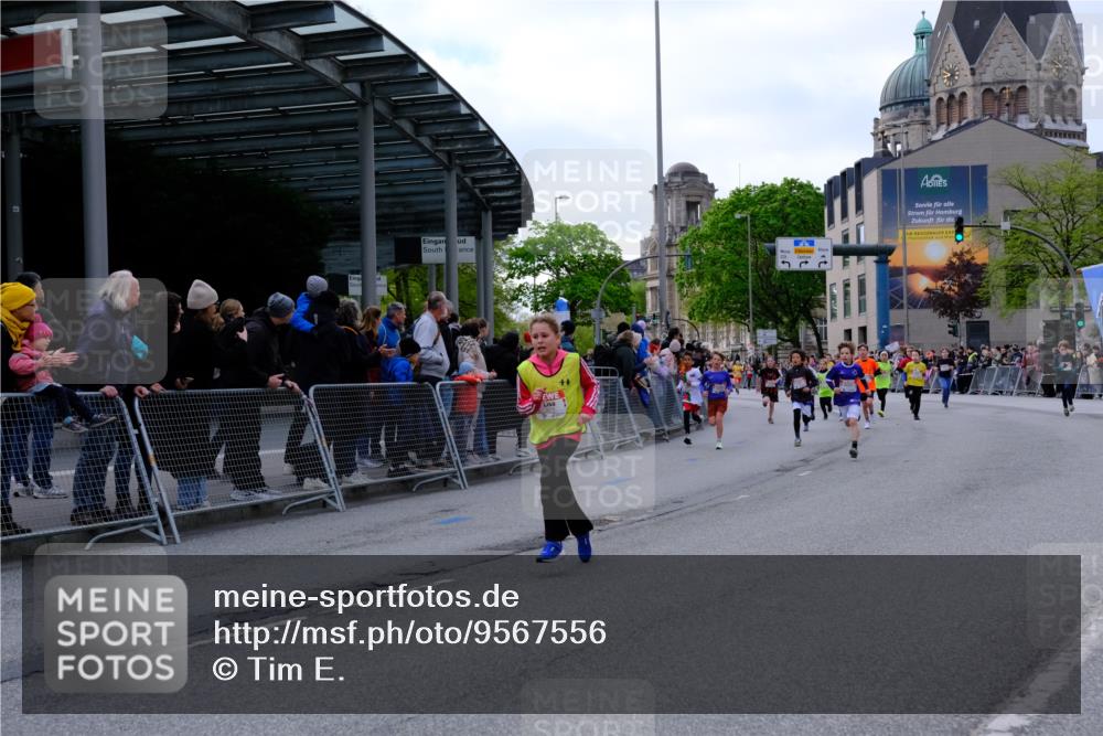 25.04.2026 - Das Zehntel Tim E. http://msf.ph/oto/9567556 25.04.2026 08:49:54 Ziel 1295, 1581, 3216, 3370, 3415, 3621, 3835, 3838 meine-sportfotos.de
