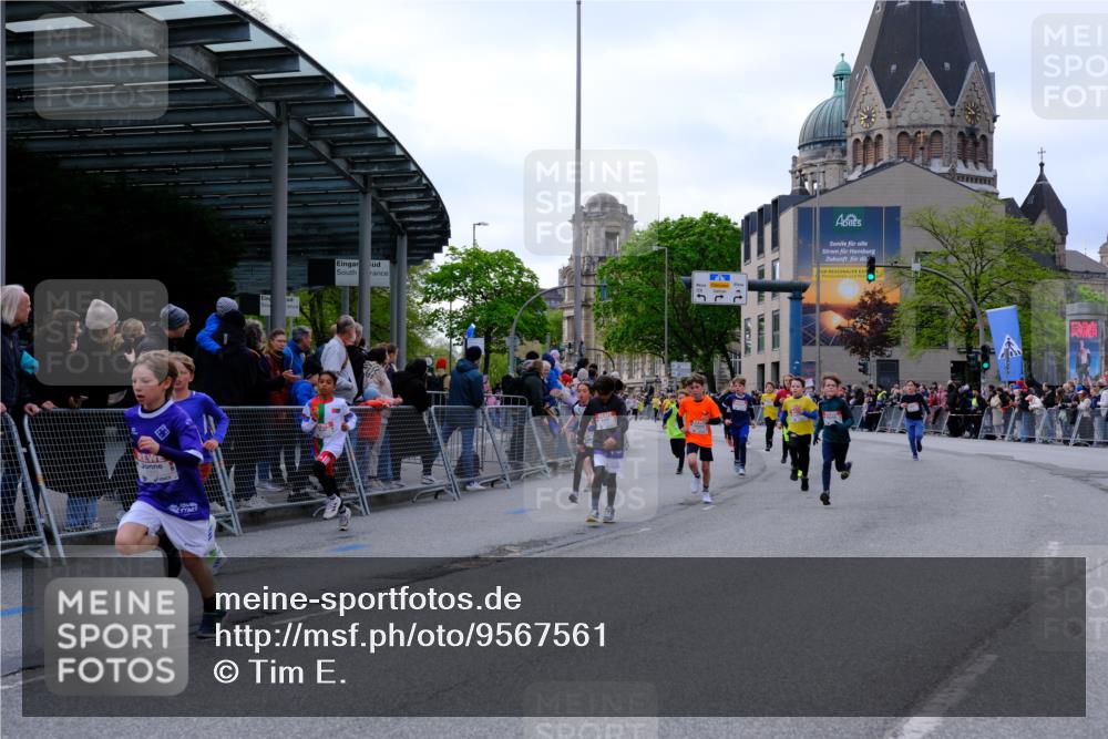 25.04.2026 - Das Zehntel Tim E. http://msf.ph/oto/9567561 25.04.2026 08:49:57 Ziel 1295, 1570, 1581, 1884, 2275, 3216, 3359, 3370, 3411, 3415, 3600, 3606, 3621, 3824, 3835, 3838 meine-sportfotos.de