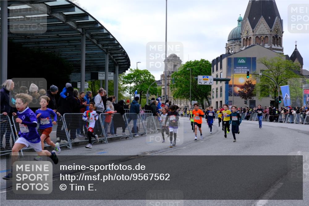 25.04.2026 - Das Zehntel Tim E. http://msf.ph/oto/9567562 25.04.2026 08:49:57 Ziel 1295, 1570, 1581, 1884, 2275, 3216, 3359, 3370, 3411, 3415, 3600, 3606, 3621, 3824, 3835, 3838 meine-sportfotos.de