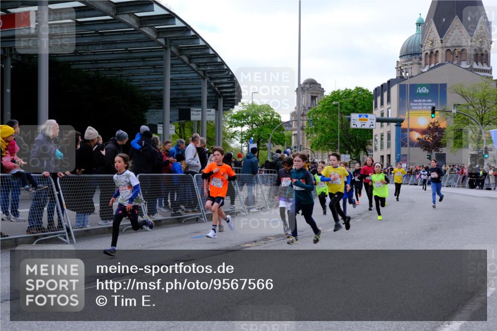 25.04.2026 - Das Zehntel Tim E. http://msf.ph/oto/9567566 25.04.2026 08:49:59 Ziel 1570, 1581, 1882, 1884, 1889, 2275, 2302, 2994, 3216, 3359, 3370, 3411, 3415, 3600, 3606, 3621, 3824, 3829, 3838 meine-sportfotos.de