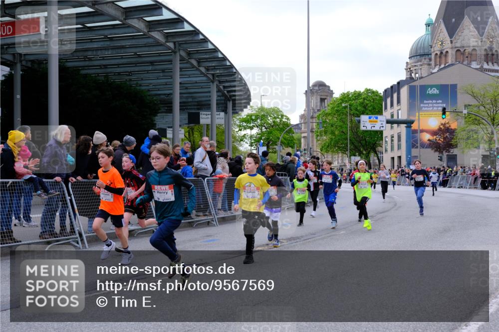 25.04.2026 - Das Zehntel Tim E. http://msf.ph/oto/9567569 25.04.2026 08:49:59 Ziel 1570, 1581, 1882, 1884, 1889, 2275, 2302, 2994, 3216, 3359, 3370, 3411, 3415, 3600, 3606, 3621, 3824, 3829, 3838 meine-sportfotos.de