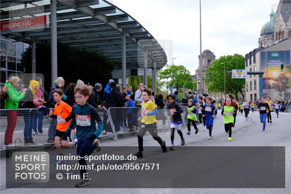 25.04.2026 - Das Zehntel Tim E. http://msf.ph/oto/9567571 25.04.2026 08:50:00 Ziel 1570, 1577, 1581, 1882, 1884, 1889, 2275, 2302, 2994, 3216, 3359, 3370, 3411, 3415, 3600, 3606, 3621, 3824, 3829, 3838 meine-sportfotos.de