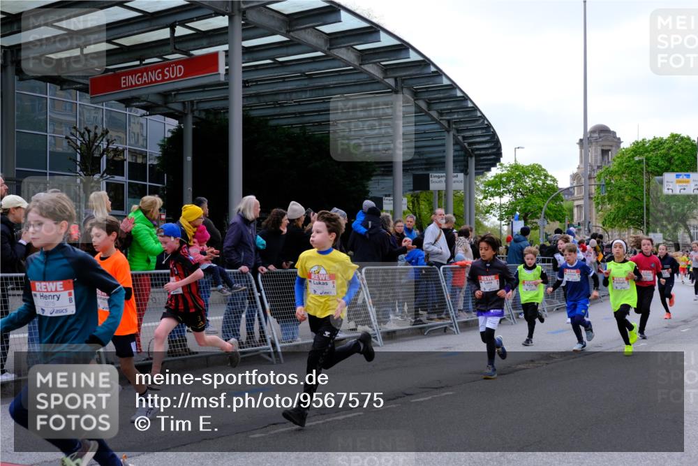 25.04.2026 - Das Zehntel Tim E. http://msf.ph/oto/9567575 25.04.2026 08:50:00 Ziel 1570, 1577, 1581, 1882, 1884, 1889, 2275, 2302, 2994, 3216, 3359, 3370, 3411, 3415, 3600, 3606, 3621, 3824, 3829, 3838 meine-sportfotos.de