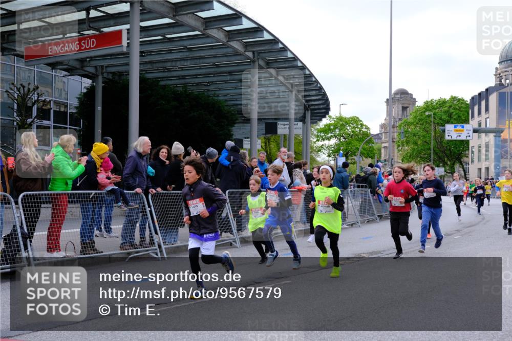 25.04.2026 - Das Zehntel Tim E. http://msf.ph/oto/9567579 25.04.2026 08:50:01 Ziel 1570, 1577, 1882, 1884, 1889, 2275, 2302, 2994, 3216, 3359, 3370, 3411, 3415, 3564, 3600, 3606, 3607, 3824, 3829, 3838 meine-sportfotos.de