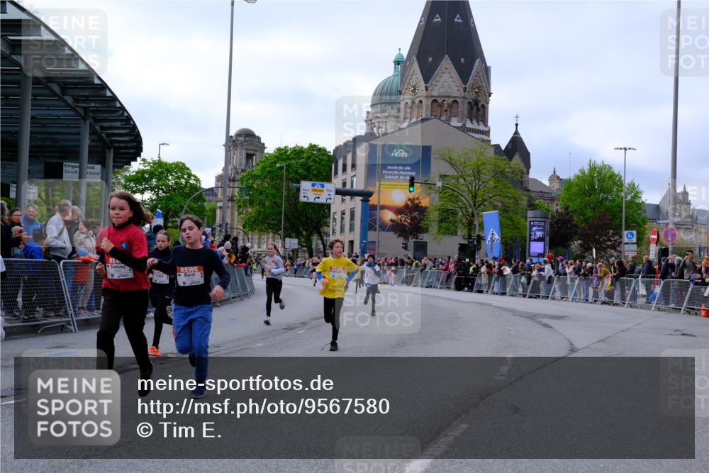 25.04.2026 - Das Zehntel Tim E. http://msf.ph/oto/9567580 25.04.2026 08:50:02 Ziel 1570, 1577, 1882, 1884, 1889, 2275, 2302, 2994, 3216, 3359, 3370, 3411, 3415, 3564, 3600, 3606, 3607, 3824, 3829, 3838 meine-sportfotos.de