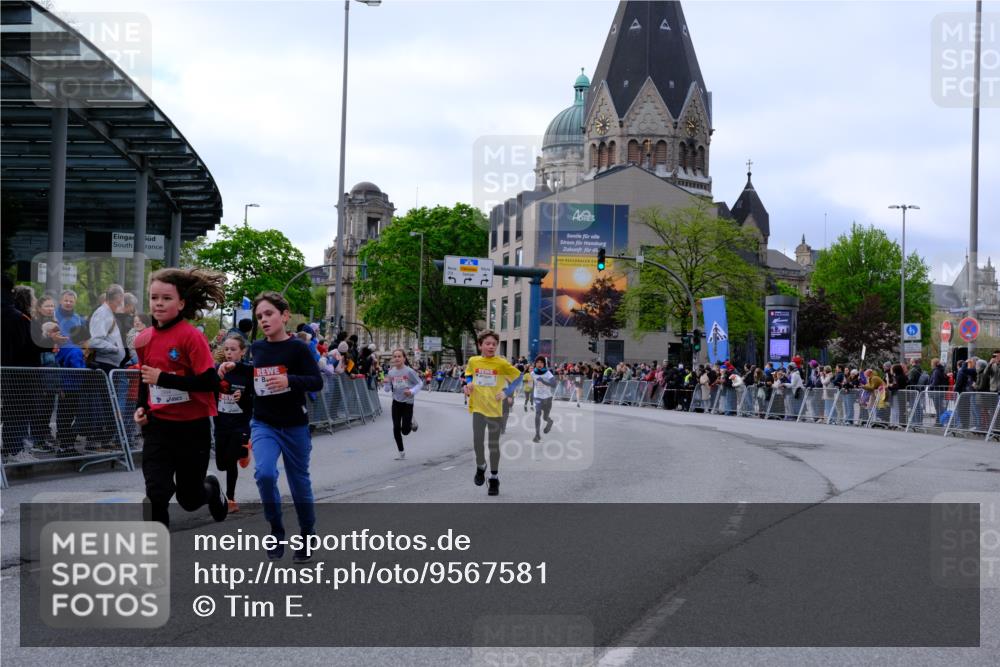 25.04.2026 - Das Zehntel Tim E. http://msf.ph/oto/9567581 25.04.2026 08:50:02 Ziel 1570, 1577, 1882, 1884, 1889, 2275, 2302, 2994, 3216, 3359, 3370, 3411, 3415, 3564, 3600, 3606, 3607, 3824, 3829, 3838 meine-sportfotos.de