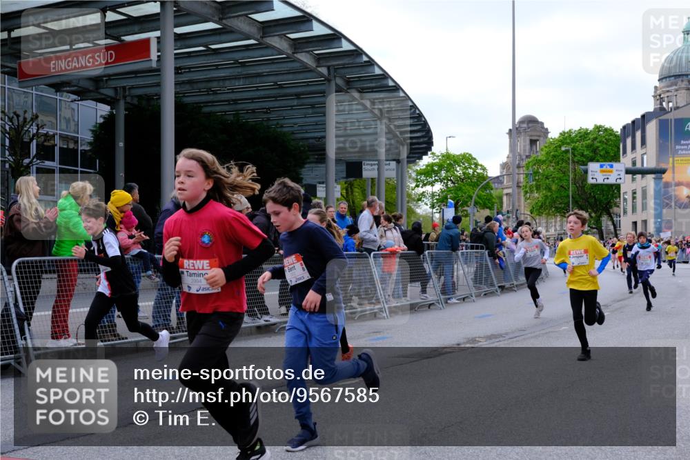 25.04.2026 - Das Zehntel Tim E. http://msf.ph/oto/9567585 25.04.2026 08:50:03 Ziel 1570, 1577, 1882, 1884, 1889, 2275, 2302, 2994, 3216, 3359, 3370, 3411, 3415, 3564, 3600, 3606, 3607, 3701, 3824, 3829, 3838 meine-sportfotos.de