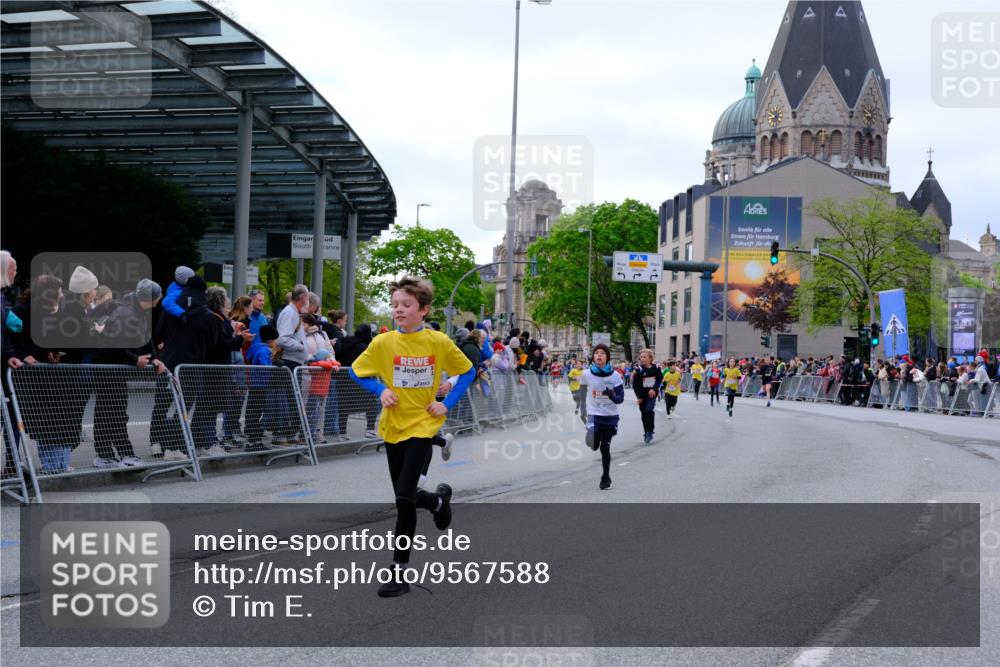 25.04.2026 - Das Zehntel Tim E. http://msf.ph/oto/9567588 25.04.2026 08:50:04 Ziel 1570, 1577, 1882, 1884, 1889, 2275, 2302, 2994, 3359, 3370, 3411, 3415, 3564, 3600, 3606, 3607, 3701, 3824, 3829, 3838 meine-sportfotos.de