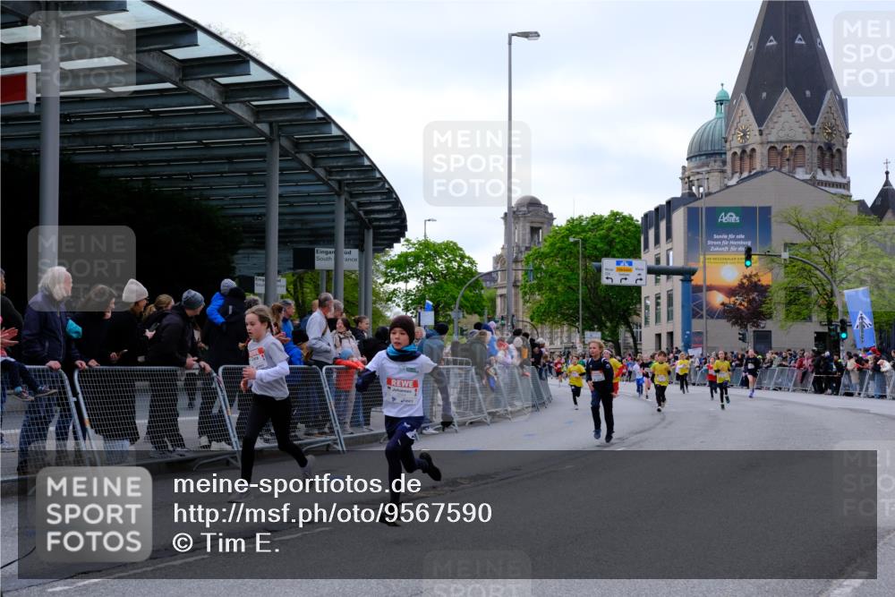 25.04.2026 - Das Zehntel Tim E. http://msf.ph/oto/9567590 25.04.2026 08:50:05 Ziel 1570, 1577, 1882, 1884, 1889, 2275, 2302, 2812, 2994, 3359, 3411, 3415, 3564, 3600, 3606, 3607, 3701, 3824, 3829, 3838 meine-sportfotos.de