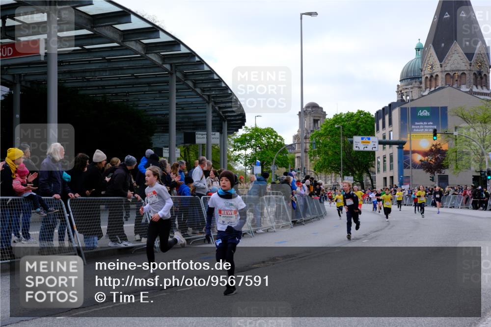 25.04.2026 - Das Zehntel Tim E. http://msf.ph/oto/9567591 25.04.2026 08:50:05 Ziel 1570, 1577, 1882, 1884, 1889, 2275, 2302, 2812, 2994, 3359, 3411, 3415, 3564, 3600, 3606, 3607, 3701, 3824, 3829, 3838 meine-sportfotos.de