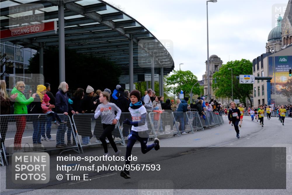 25.04.2026 - Das Zehntel Tim E. http://msf.ph/oto/9567593 25.04.2026 08:50:05 Ziel 1570, 1577, 1882, 1884, 1889, 2275, 2302, 2812, 2994, 3359, 3411, 3415, 3564, 3600, 3606, 3607, 3701, 3824, 3829, 3838 meine-sportfotos.de