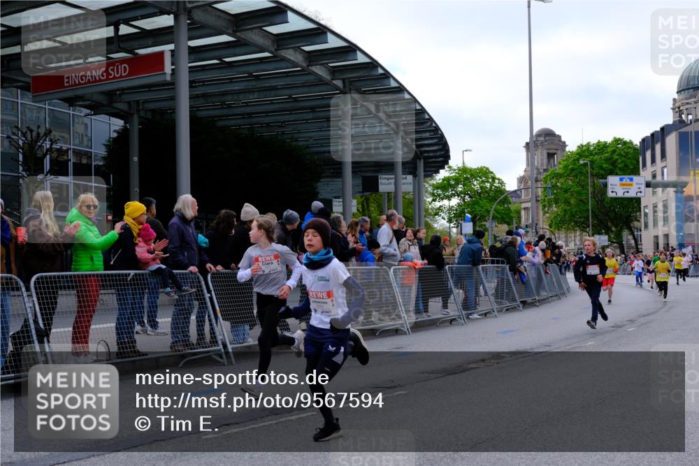 25.04.2026 - Das Zehntel Tim E. http://msf.ph/oto/9567594 25.04.2026 08:50:05 Ziel 1570, 1577, 1882, 1884, 1889, 2275, 2302, 2812, 2994, 3359, 3411, 3415, 3564, 3600, 3606, 3607, 3701, 3824, 3829, 3838 meine-sportfotos.de