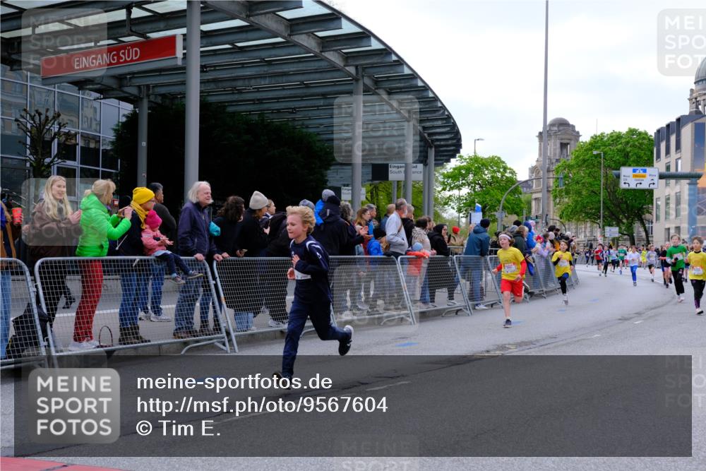 25.04.2026 - Das Zehntel Tim E. http://msf.ph/oto/9567604 25.04.2026 08:50:08 Ziel 1570, 1577, 1702, 1882, 1884, 1889, 2302, 2329, 2334, 2726, 2731, 2812, 2817, 2994, 3359, 3564, 3606, 3607, 3701, 3824, 3829 meine-sportfotos.de