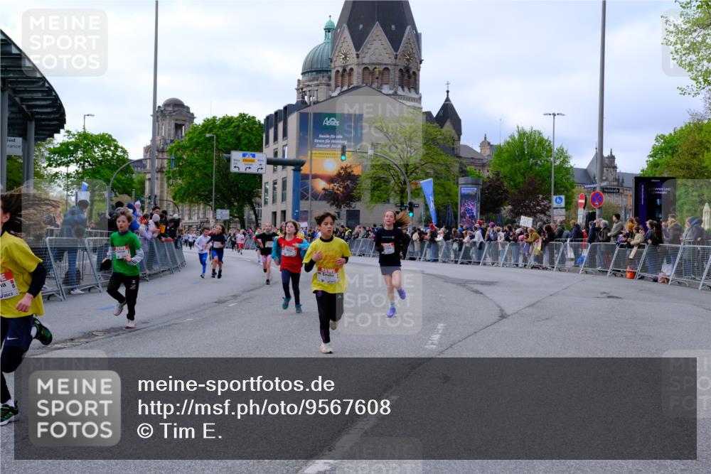 25.04.2026 - Das Zehntel Tim E. http://msf.ph/oto/9567608 25.04.2026 08:50:10 Ziel 1577, 1702, 1882, 1889, 2302, 2329, 2334, 2726, 2731, 2812, 2817, 2994, 3564, 3607, 3701, 3829 meine-sportfotos.de