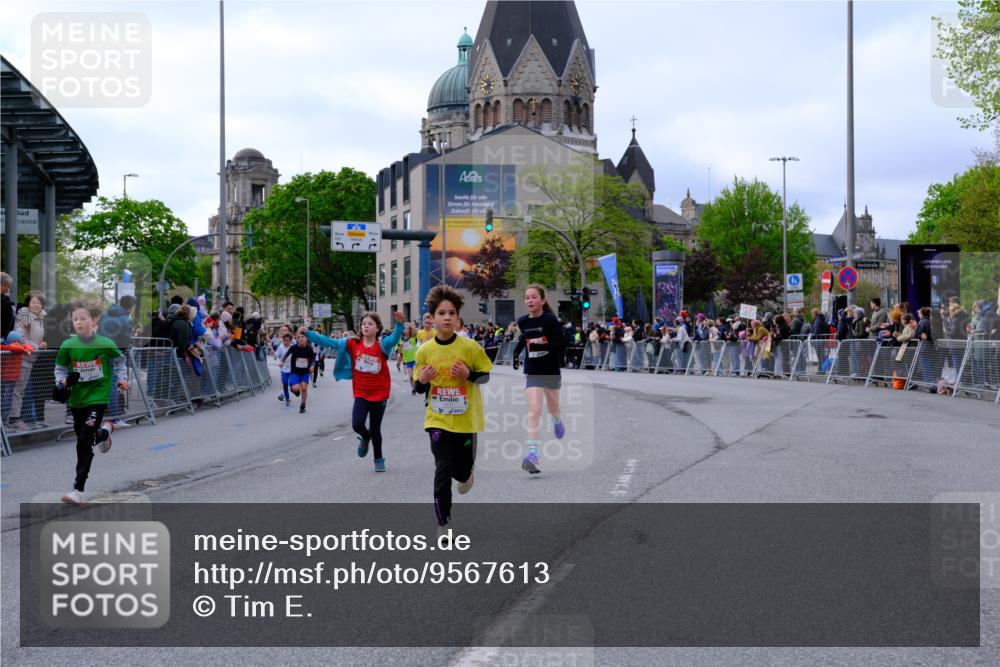 25.04.2026 - Das Zehntel Tim E. http://msf.ph/oto/9567613 25.04.2026 08:50:11 Ziel 1310, 1554, 1577, 1702, 1882, 2329, 2334, 2726, 2731, 2812, 2817, 3557, 3564, 3607, 3701, 3829, 4052 meine-sportfotos.de