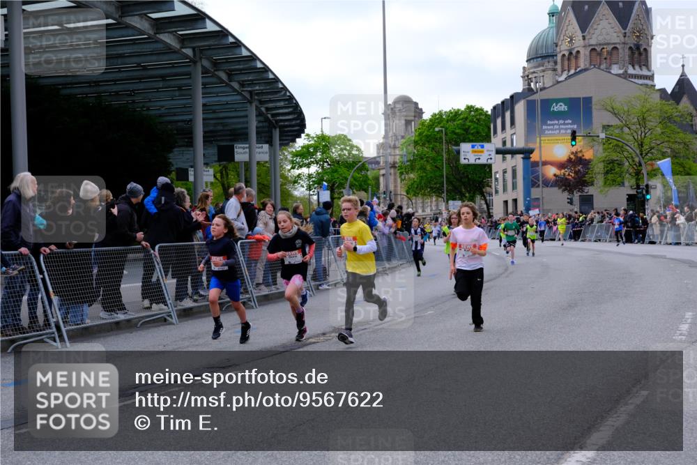 25.04.2026 - Das Zehntel Tim E. http://msf.ph/oto/9567622 25.04.2026 08:50:14 Ziel 1310, 1554, 1702, 2315, 2329, 2334, 2570, 2726, 2731, 2812, 2817, 3194, 3554, 3557, 3701, 4052 meine-sportfotos.de