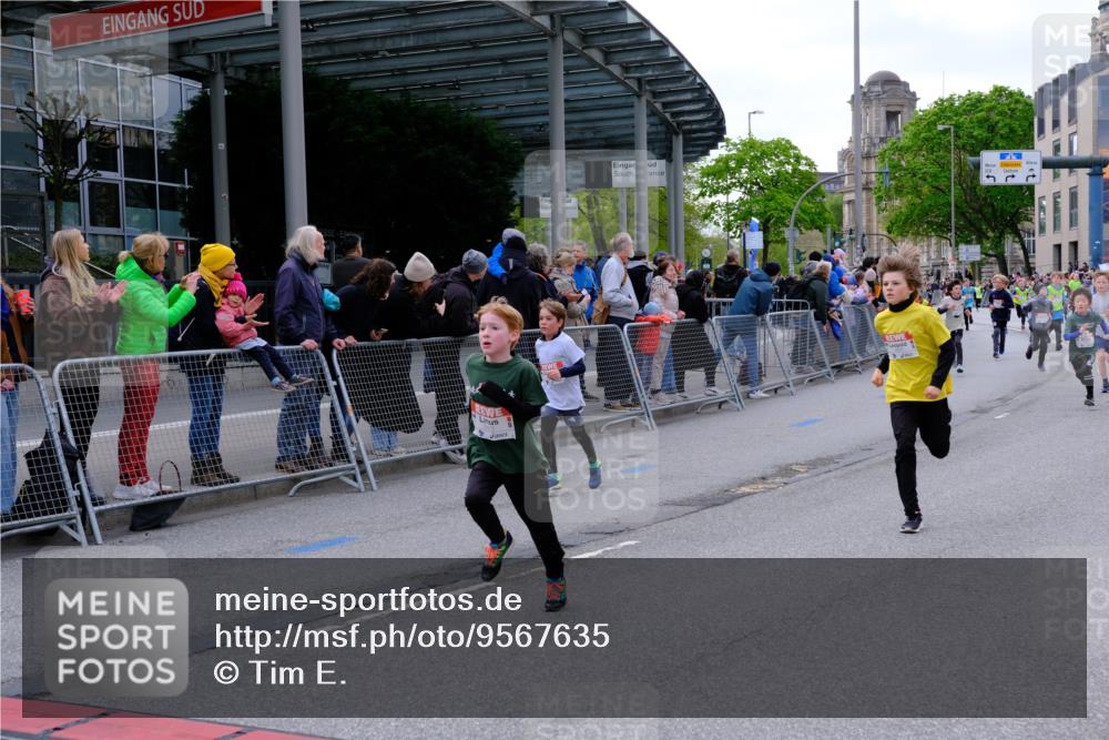 25.04.2026 - Das Zehntel Tim E. http://msf.ph/oto/9567635 25.04.2026 08:50:31 Ziel 1027, 1285, 1325, 1584, 1699, 1714, 1736, 2032, 2069, 2164, 2344, 2472, 2497, 2751, 2829, 2881, 2946, 3117, 3118, 3244, 3509, 3535 meine-sportfotos.de