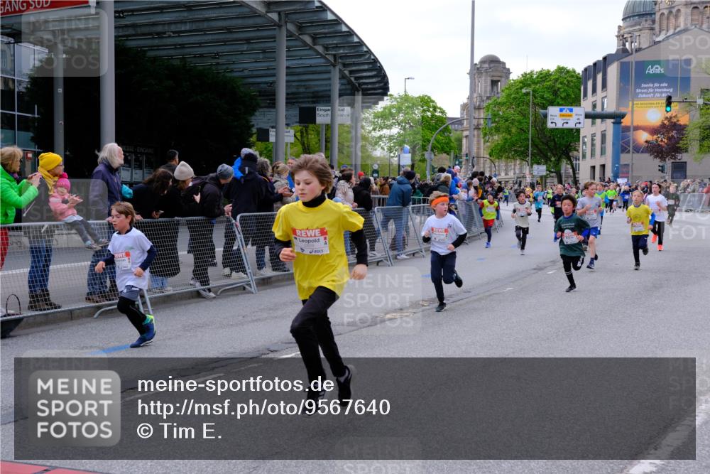 25.04.2026 - Das Zehntel Tim E. http://msf.ph/oto/9567640 25.04.2026 08:50:31 Ziel 1027, 1285, 1325, 1584, 1699, 1714, 1736, 2032, 2069, 2164, 2344, 2472, 2497, 2751, 2829, 2881, 2946, 3117, 3118, 3244, 3509, 3535 meine-sportfotos.de