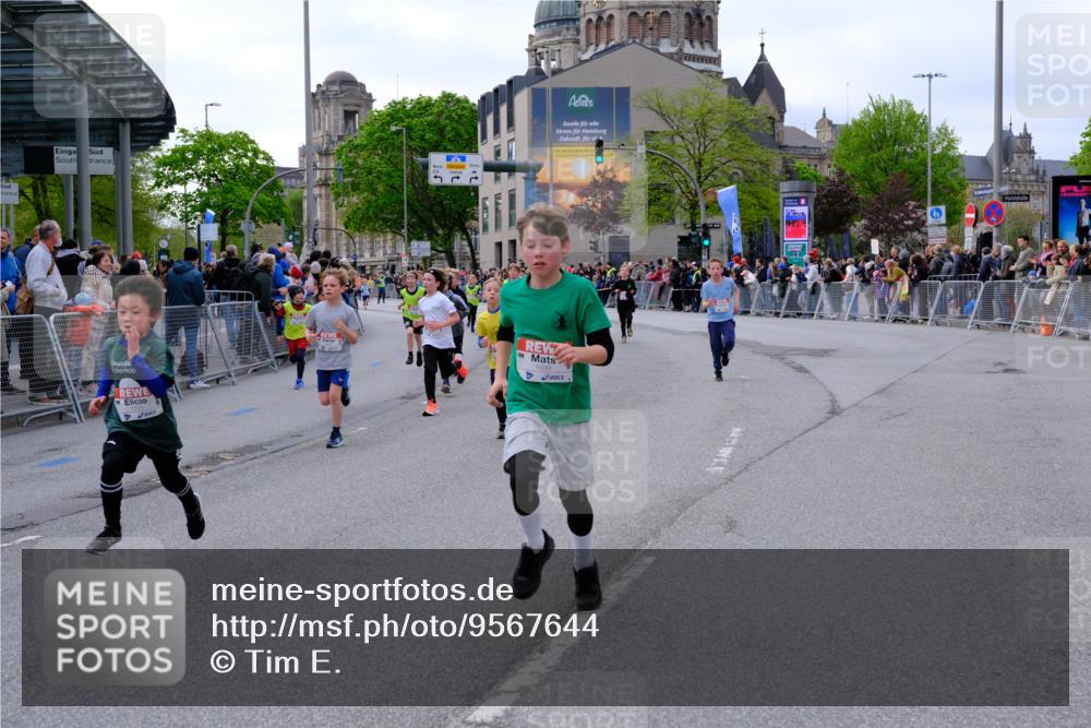 25.04.2026 - Das Zehntel Tim E. http://msf.ph/oto/9567644 25.04.2026 08:50:33 Ziel 1027, 1125, 1212, 1285, 1325, 1584, 1699, 1714, 1736, 2032, 2069, 2164, 2344, 2472, 2751, 2829, 2946, 3117, 3182, 3248, 3260, 3509, 3535, 4011 meine-sportfotos.de