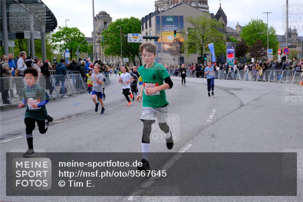 25.04.2026 - Das Zehntel Tim E. http://msf.ph/oto/9567645 25.04.2026 08:50:33 Ziel 1027, 1125, 1212, 1285, 1325, 1584, 1699, 1714, 1736, 2032, 2069, 2164, 2344, 2472, 2751, 2829, 2946, 3117, 3182, 3248, 3260, 3509, 3535, 4011 meine-sportfotos.de