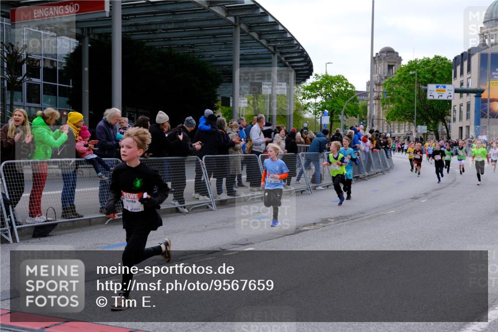 25.04.2026 - Das Zehntel Tim E. http://msf.ph/oto/9567659 25.04.2026 08:50:38 Ziel 1027, 1125, 1185, 1212, 1325, 1523, 1584, 1699, 1719, 1723, 2032, 2472, 2751, 2829, 2946, 3178, 3182, 3248, 3260, 3509, 3535, 3843, 4011 meine-sportfotos.de