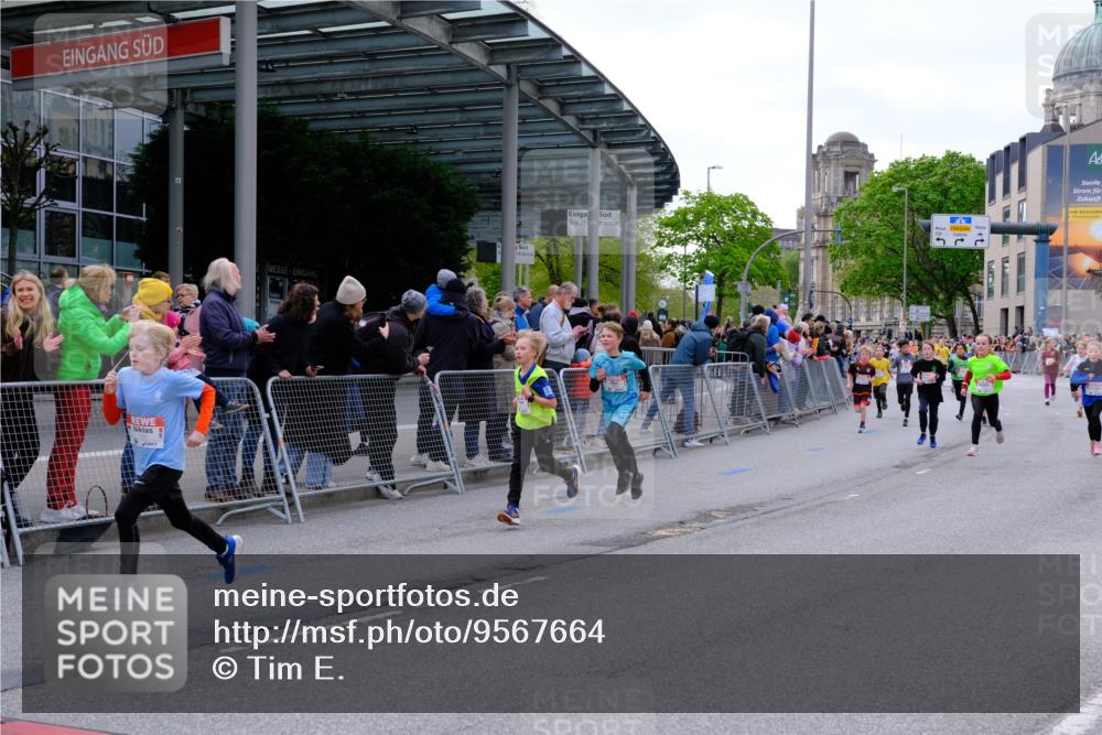 25.04.2026 - Das Zehntel Tim E. http://msf.ph/oto/9567664 25.04.2026 08:50:39 Ziel 1027, 1125, 1185, 1212, 1325, 1523, 1699, 1719, 1723, 1731, 2032, 2751, 2829, 2946, 3178, 3182, 3248, 3260, 3509, 3535, 3843, 4011 meine-sportfotos.de