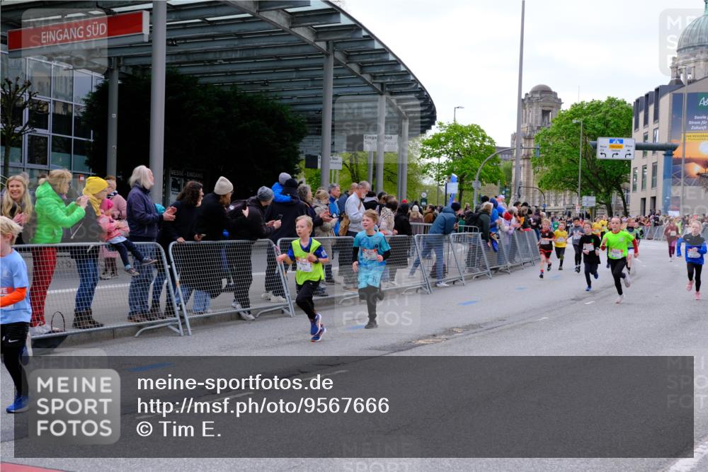 25.04.2026 - Das Zehntel Tim E. http://msf.ph/oto/9567666 25.04.2026 08:50:40 Ziel 1027, 1125, 1185, 1212, 1284, 1325, 1523, 1699, 1719, 1723, 1731, 2032, 2751, 2946, 3178, 3182, 3248, 3260, 3261, 3303, 3509, 3535, 3690, 3843, 3967, 4011 meine-sportfotos.de