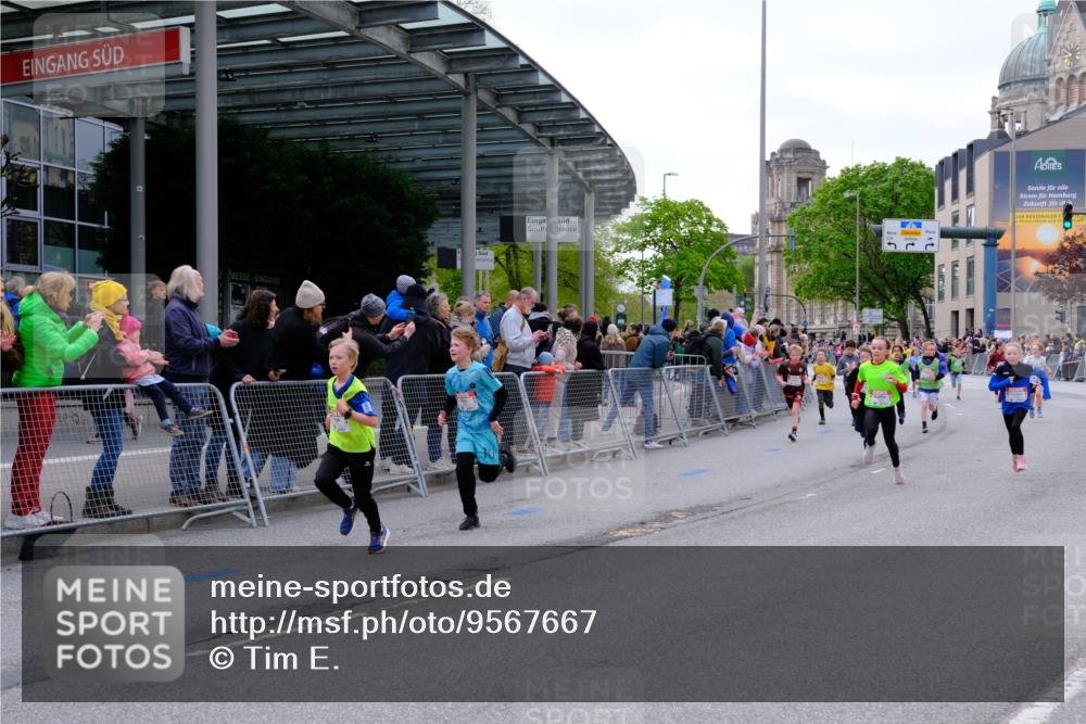 25.04.2026 - Das Zehntel Tim E. http://msf.ph/oto/9567667 25.04.2026 08:50:40 Ziel 1027, 1125, 1185, 1212, 1284, 1325, 1523, 1699, 1719, 1723, 1731, 2032, 2751, 2946, 3178, 3182, 3248, 3260, 3261, 3303, 3509, 3535, 3690, 3843, 3967, 4011 meine-sportfotos.de