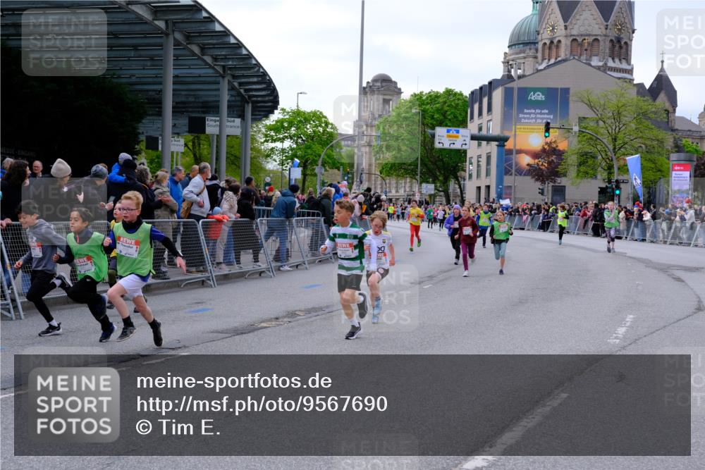 25.04.2026 - Das Zehntel Tim E. http://msf.ph/oto/9567690 25.04.2026 08:50:44 Ziel 1125, 1185, 1200, 1212, 1284, 1523, 1719, 1723, 1731, 1987, 2656, 3178, 3182, 3248, 3260, 3261, 3303, 3309, 3330, 3627, 3690, 3843, 3967, 4011 meine-sportfotos.de