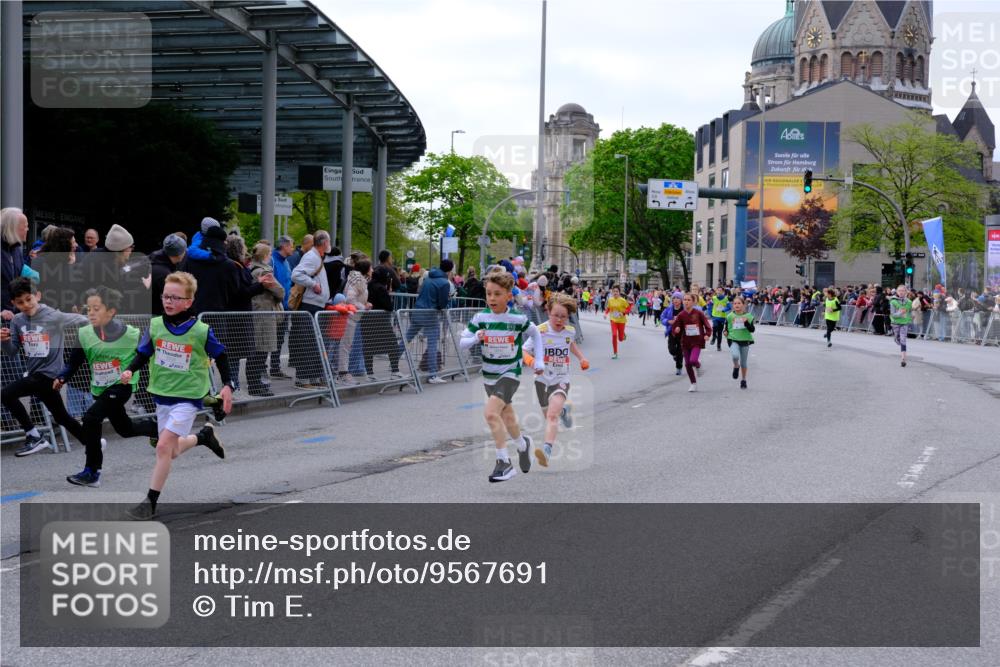 25.04.2026 - Das Zehntel Tim E. http://msf.ph/oto/9567691 25.04.2026 08:50:44 Ziel 1125, 1185, 1200, 1212, 1284, 1523, 1719, 1723, 1731, 1987, 2656, 3178, 3182, 3248, 3260, 3261, 3303, 3309, 3330, 3627, 3690, 3843, 3967, 4011 meine-sportfotos.de