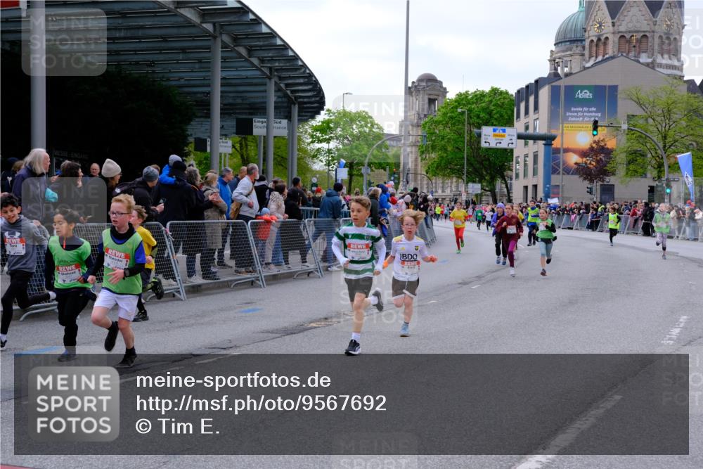 25.04.2026 - Das Zehntel Tim E. http://msf.ph/oto/9567692 25.04.2026 08:50:44 Ziel 1125, 1185, 1200, 1212, 1284, 1523, 1719, 1723, 1731, 1987, 2656, 3178, 3182, 3248, 3260, 3261, 3303, 3309, 3330, 3627, 3690, 3843, 3967, 4011 meine-sportfotos.de