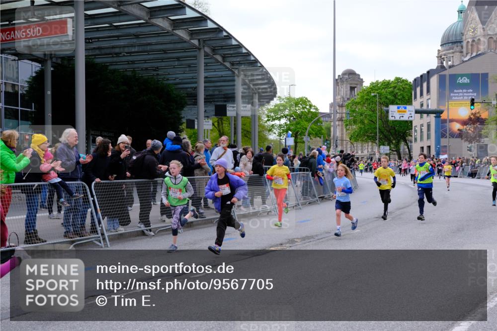 25.04.2026 - Das Zehntel Tim E. http://msf.ph/oto/9567705 25.04.2026 08:50:48 Ziel 1197, 1200, 1284, 1523, 1719, 1731, 1888, 1987, 2656, 2806, 2820, 3178, 3215, 3261, 3303, 3309, 3330, 3627, 3690, 3843, 3967 meine-sportfotos.de