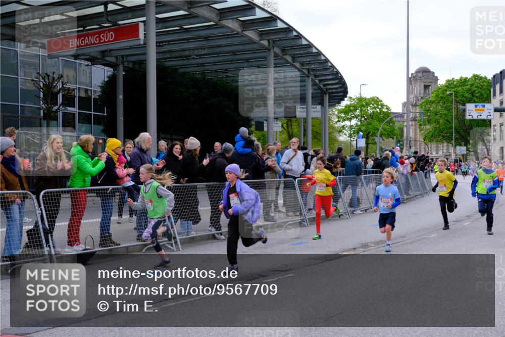 25.04.2026 - Das Zehntel Tim E. http://msf.ph/oto/9567709 25.04.2026 08:50:48 Ziel 1197, 1200, 1284, 1523, 1719, 1731, 1888, 1987, 2656, 2806, 2820, 3178, 3215, 3261, 3303, 3309, 3330, 3627, 3690, 3843, 3967 meine-sportfotos.de