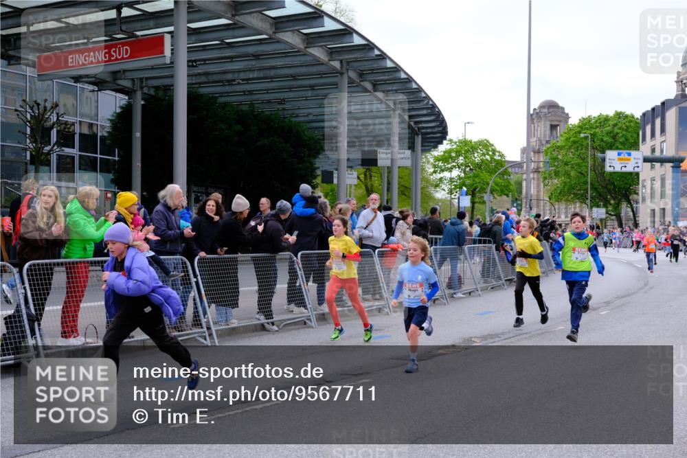 25.04.2026 - Das Zehntel Tim E. http://msf.ph/oto/9567711 25.04.2026 08:50:49 Ziel 1197, 1200, 1284, 1523, 1719, 1731, 1888, 1987, 2656, 2806, 2820, 3215, 3261, 3303, 3309, 3330, 3627, 3690, 3843, 3967 meine-sportfotos.de